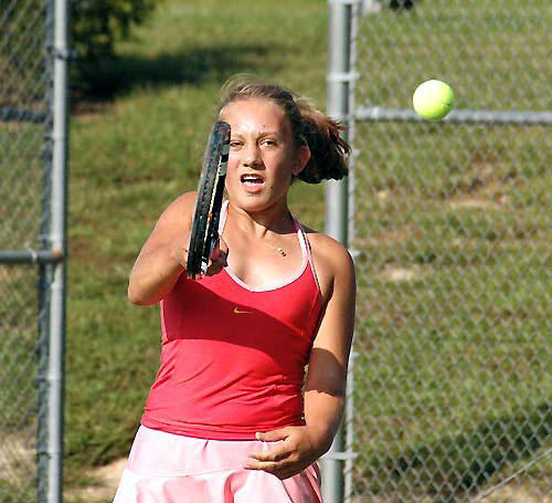 Louisburg, Bunn tangle in tennis contest